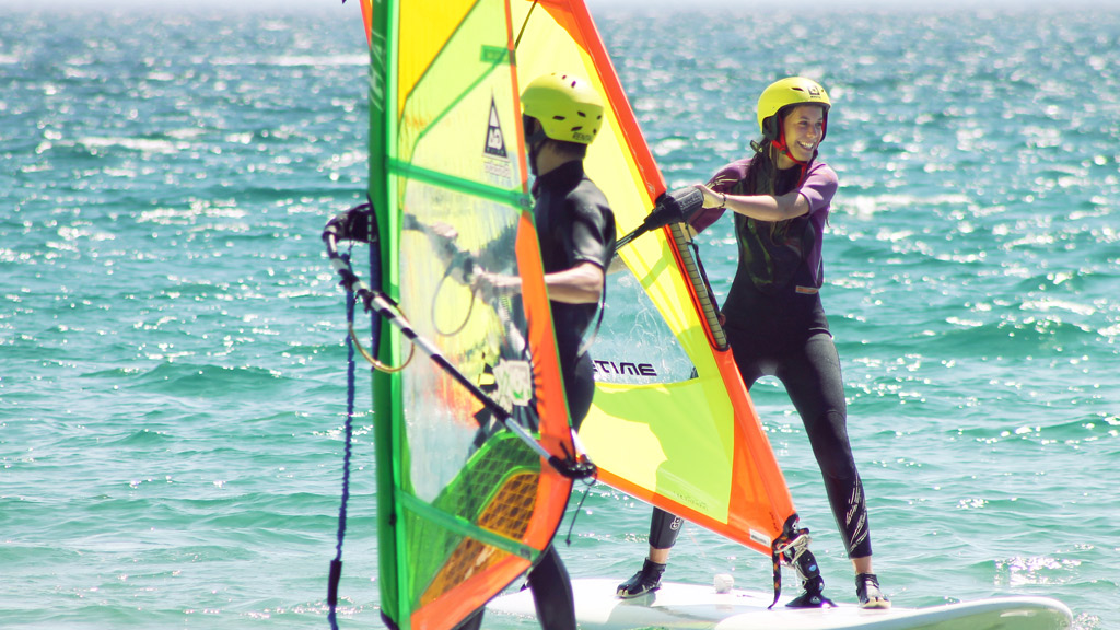 Camp de windsurf à Tarifa, Espagne