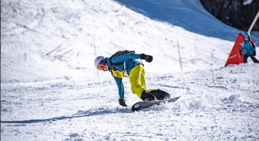 Colo de ski dans les Pyrénées andorranes 