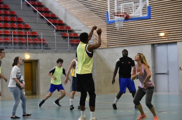 Colonie de vacances Basketball en Haute-Vienne 