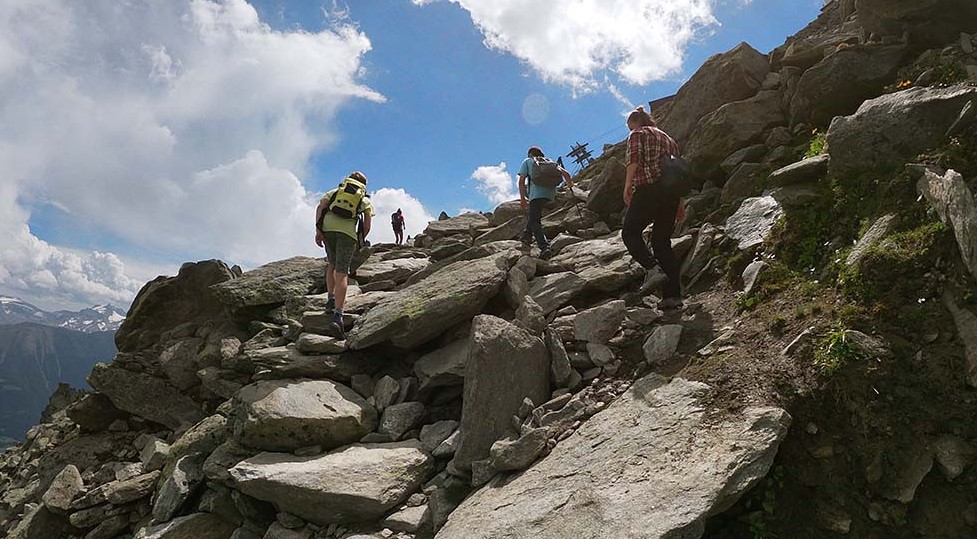  Camp de langues et aventure en montagne - Image 2