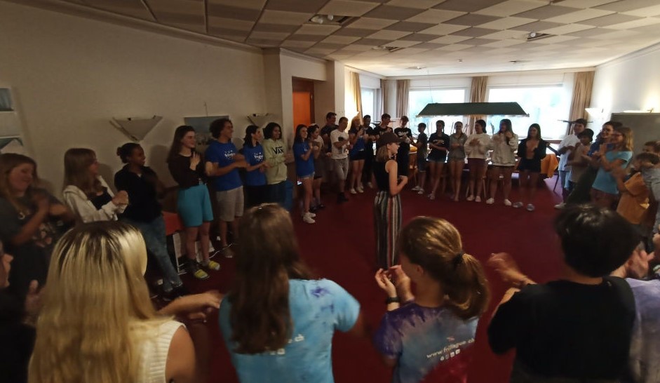 Creative Media Camp et cours d'anglais - Image 1