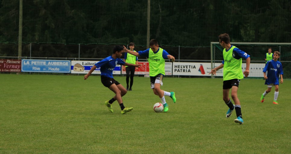 Camp de football et cours d'anglais - Image 2