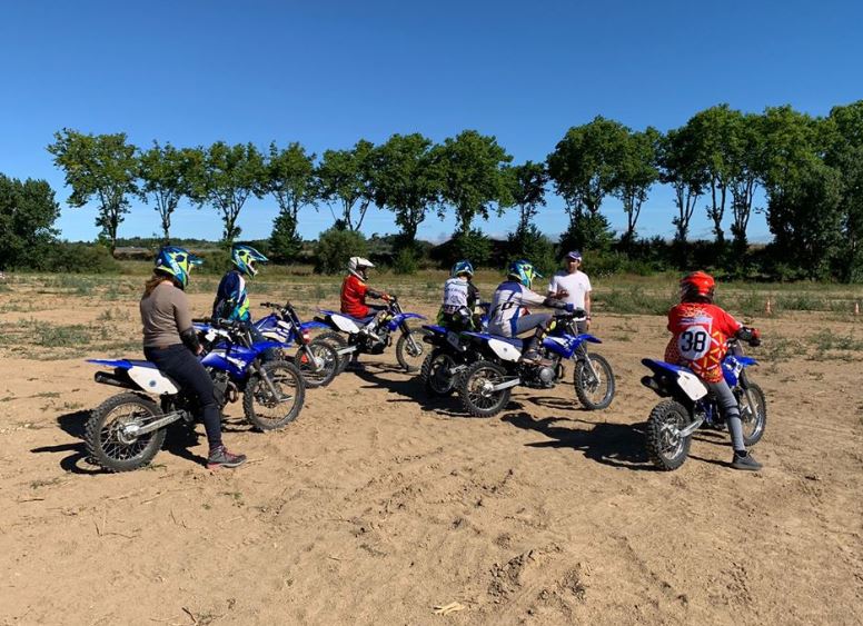 100% Moto dans les Pyrénées 8-11