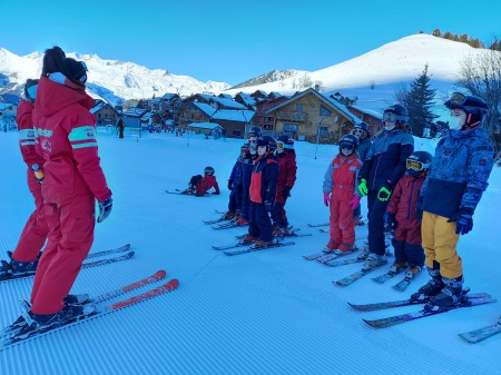 Ski, luge et boule de neige