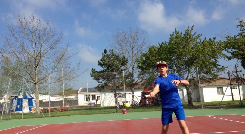 Colonie tennis au Temple-sur-Lot