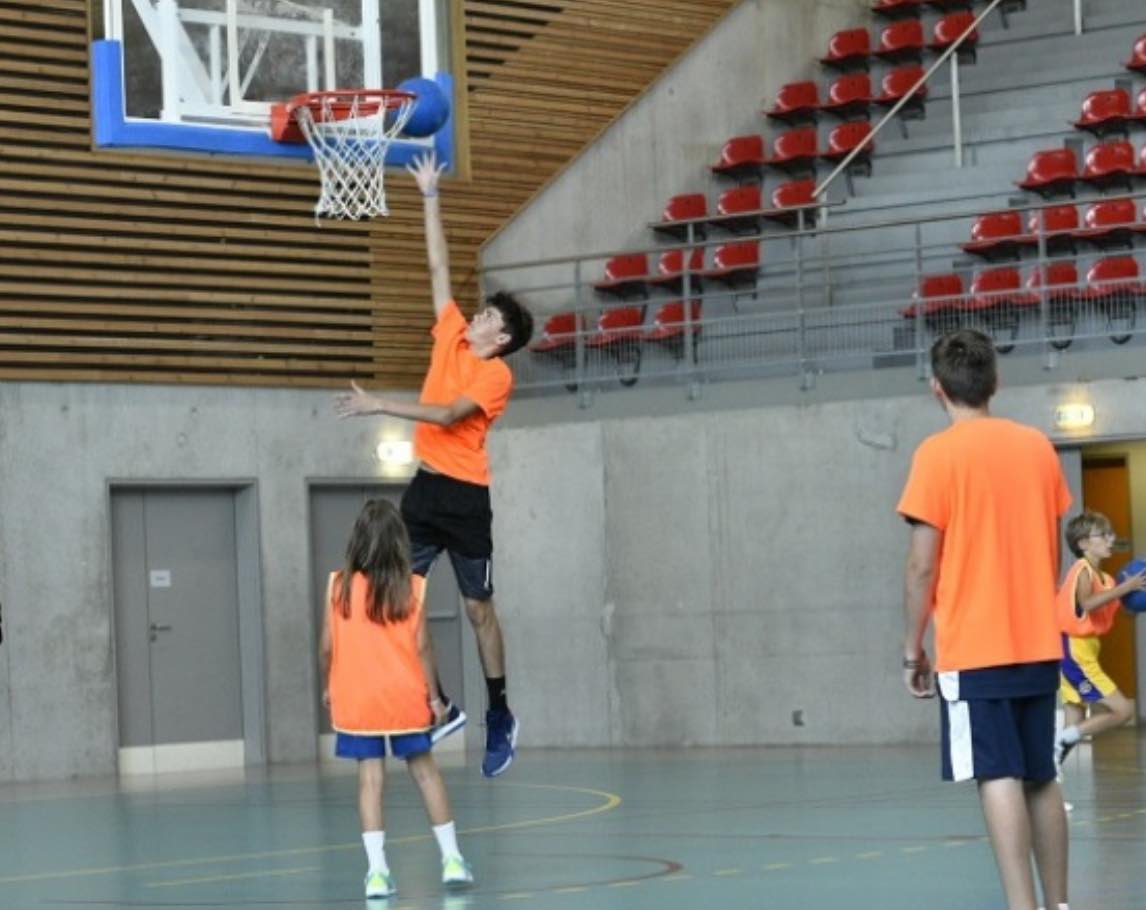 Académie Basketball