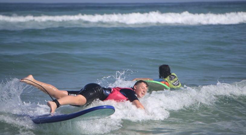 Colonie de vacances surf camp - Image 3
