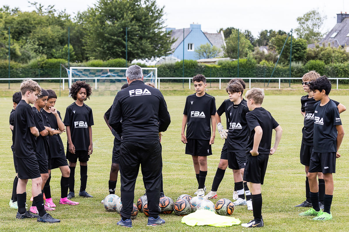 Colonie de football ÉTÉ 2027 - Image 1