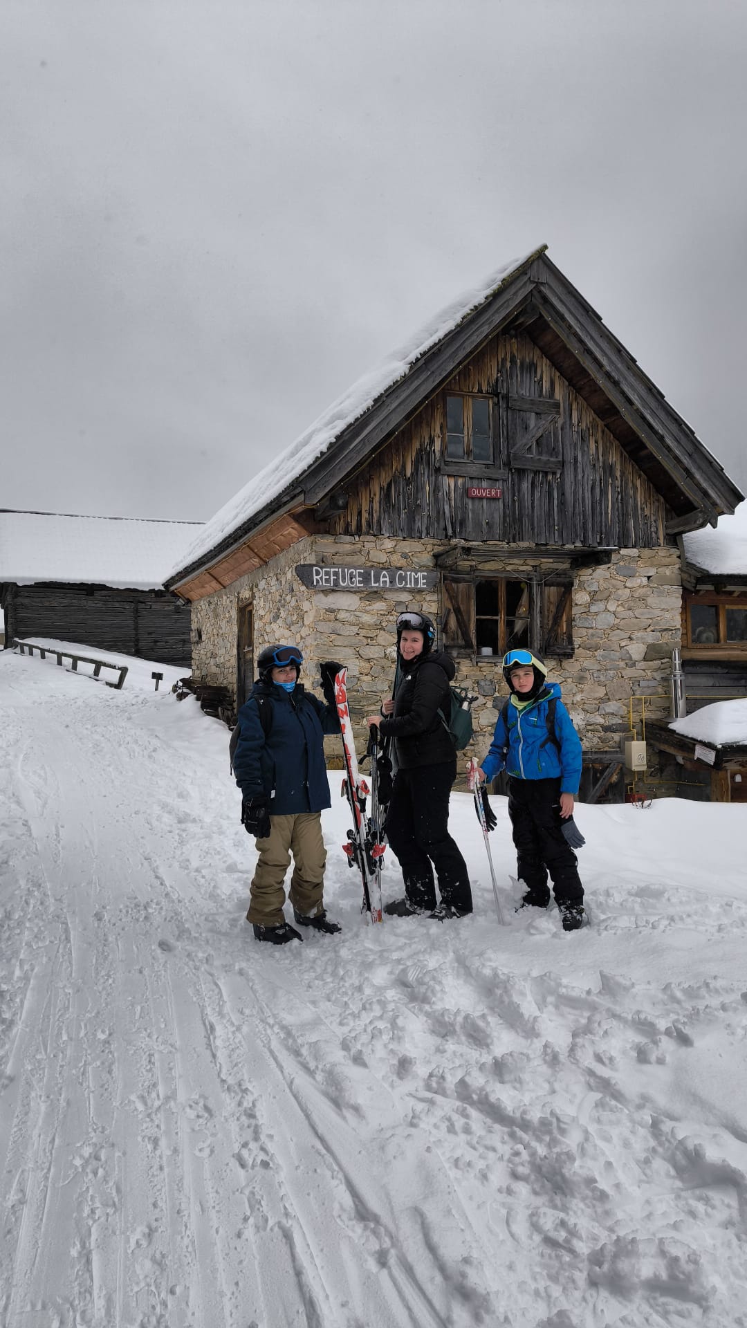 Stage sportif multi activités montagne enneigée