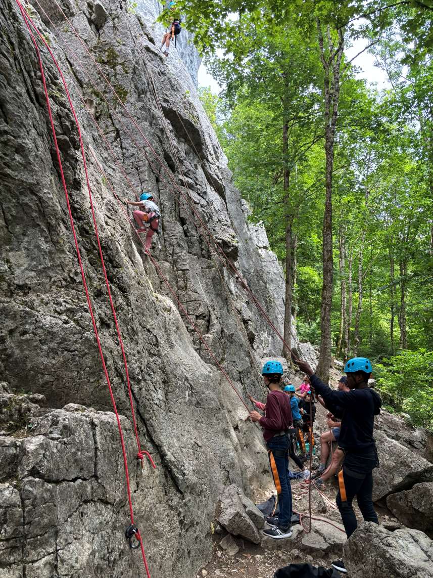 Colonie Les Aventuriers de la montagne MIXTE