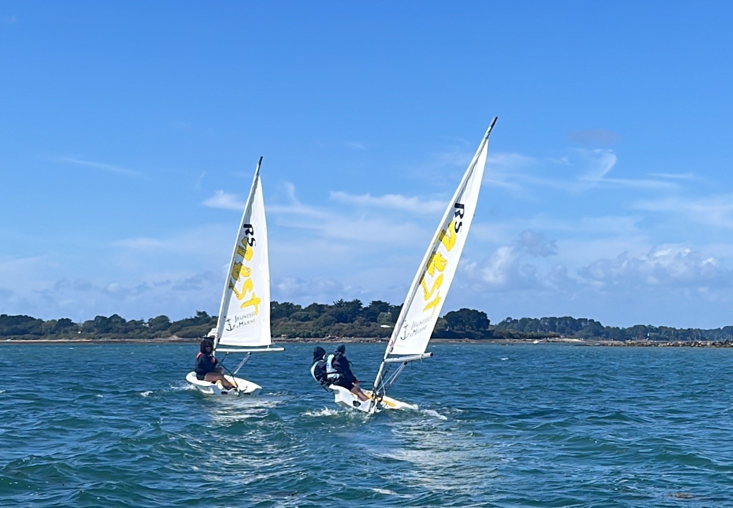 Dériveur : toutes voiles dehors ! Découverte et Perfectionnement 