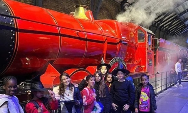 Londres Harry Potter en trottinette - Image 1